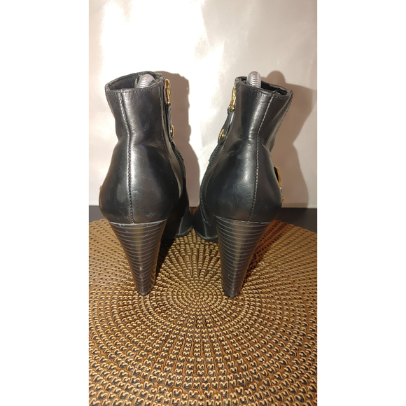 Dana Buchman Dupont Leather Booties Size 6.5M - Picture 7 of 8